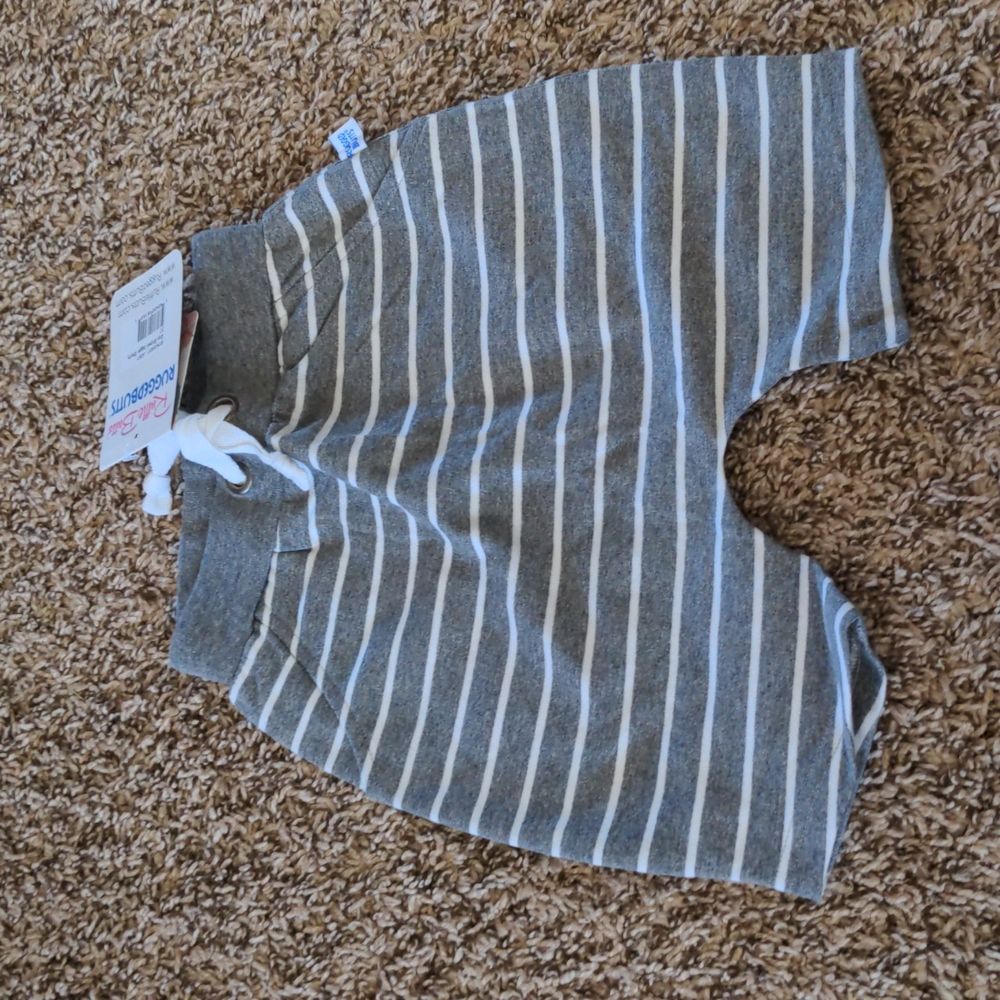 Two Piece Set - Picture 5 of 10